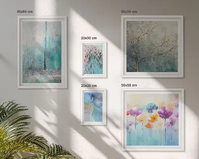 Billedsæt over sofa med abstrakte landskaber og blomster