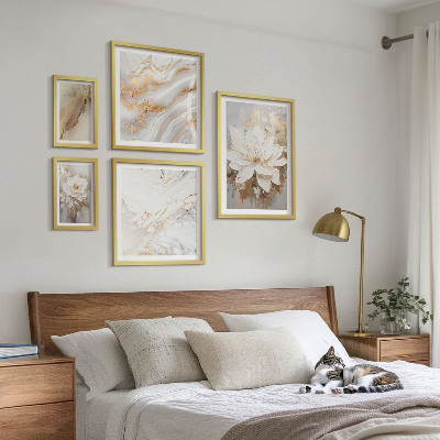 Billedsæt over sofa Elegante blomsterkompositioner