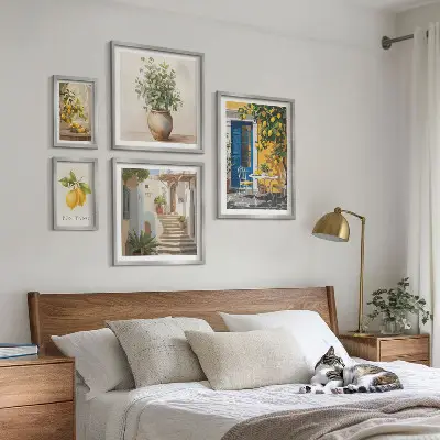 Billedkomposition til væg med inspiration i citrusstil
