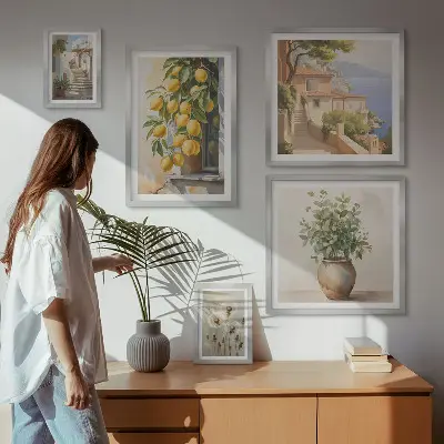 Billedsæt til væg over sofa med citrusmotiver i middelhavsstil