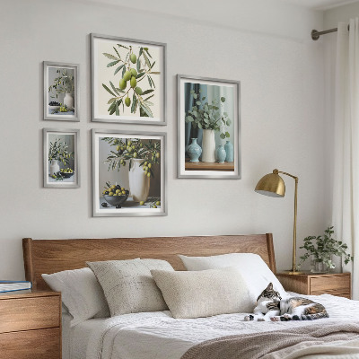 Billedsæt over sofa Grønne olivenblomster i skandinavisk stil
