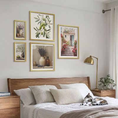 Billedsæt over sofa Stilfuldt interiør blomster frugter