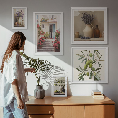 Billedsæt over sofa Stilfuldt interiør blomster frugter