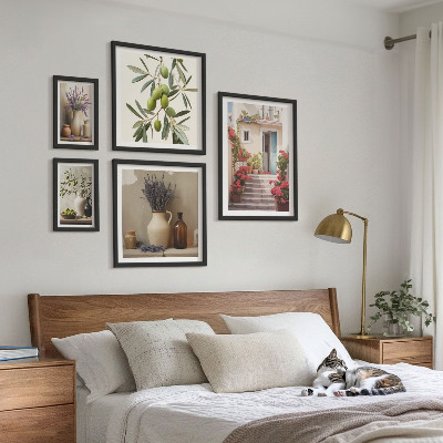 Billedsæt over sofa Stilfuldt interiør blomster frugter