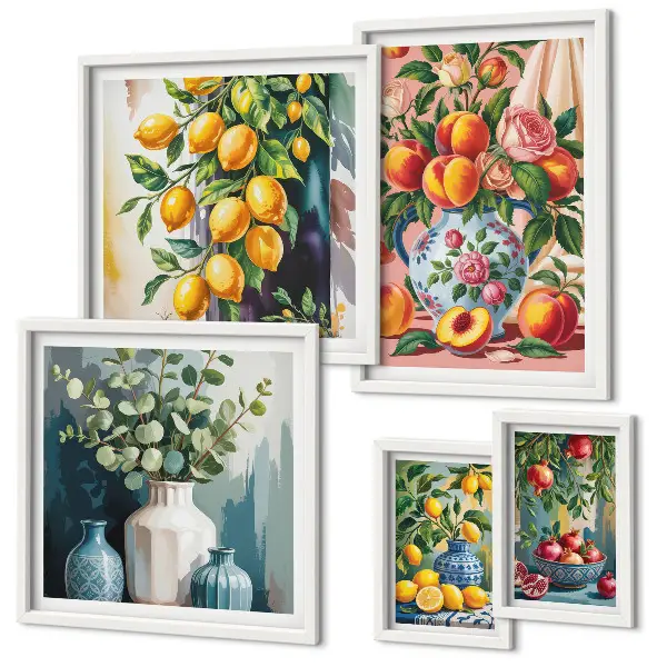 Billedsæt over sofa med frugtagtige blomsterkompositioner