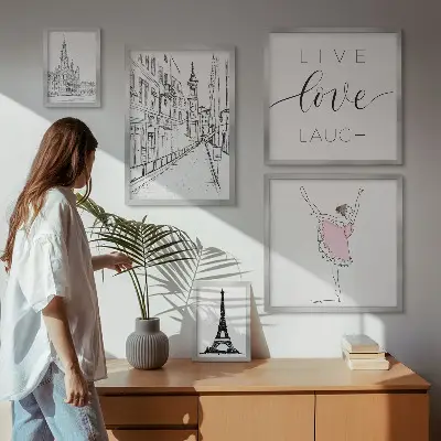 Billedkomposition til væg med stilfuld parisisk inspiration
