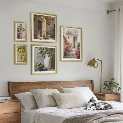 Billedsæt over sofa med motiv af atmosfærefyldte citrongader