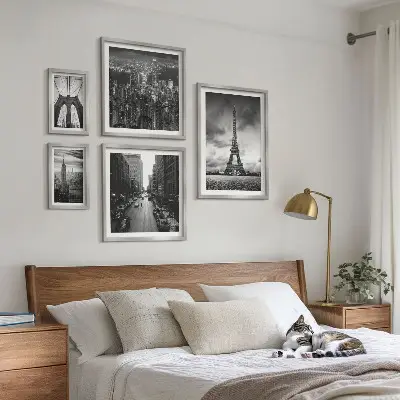 Billedsæt over sofa arkitektoniske motiver i sort-hvid