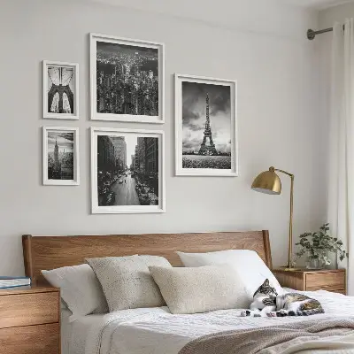Billedsæt over sofa arkitektoniske motiver i sort-hvid