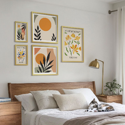 Billedkomposition til væg Abstrakte blomster i boho-stil