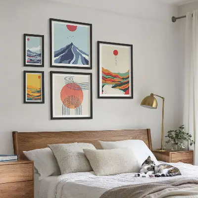 Abstrakte bjerglandskaber billedsæt over sofa
