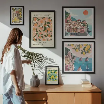 Billedkomposition til væg med motiv af frugtmarkeder ved havet