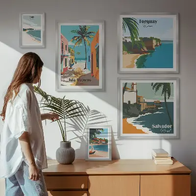 Billedkomposition til væg med farverige strande ved havet
