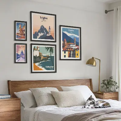 Europæiske bylandskaber billedsæt over sofa