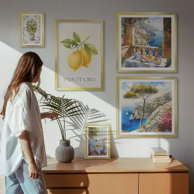 Billedkomposition til væg med citrus accenter i middelhavsstil