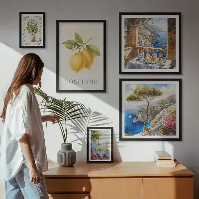 Billedkomposition til væg med citrus accenter i middelhavsstil