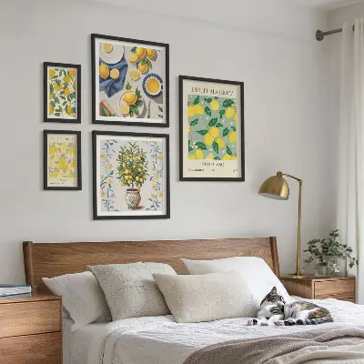 Billedsæt over sofa med mønster af friske citrusfrugter