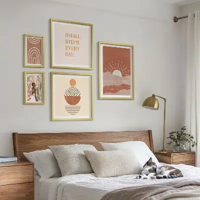 Billedkomposition til væg med naturpositive slogans i boho-stil