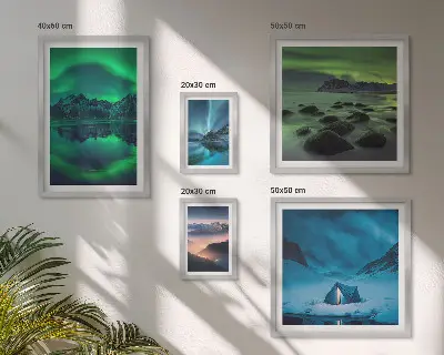 Billedsæt af vinterlandskaber i nordlysbjergene sæt til ophængning over sofaen
