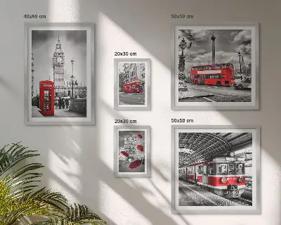 Billedsæt til væg over sofa motiver fra London med farveaccenter