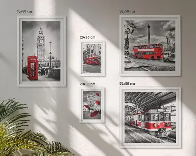 Billedsæt til væg over sofa motiver fra London med farveaccenter