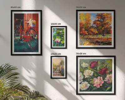Billedsæt over sofa med motiv af blomstercykler i naturen