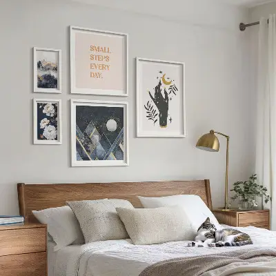 Billedsæt til væg over sofa i boho-stil med naturmotiver og citater