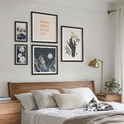 Billedsæt til væg over sofa i boho-stil med naturmotiver og citater