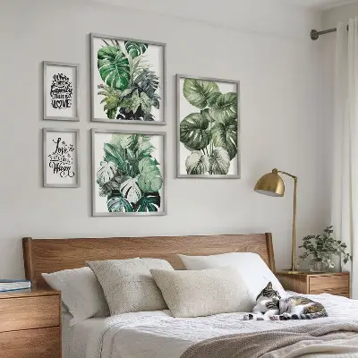 Billedkomposition til væg med plantemotiver og boho-citater