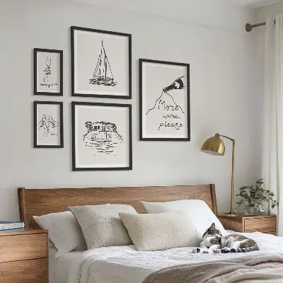 Billedsæt til væg over sofa stilfuld grafik med vintema til afslapning