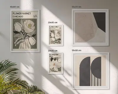 Billedkomposition til væg med stilfulde blomsterarrangementer