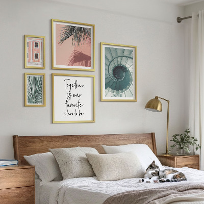 Billedsæt over sofa Stilfuldt geometrisk interiør