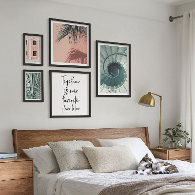 Billedsæt over sofa Stilfuldt geometrisk interiør