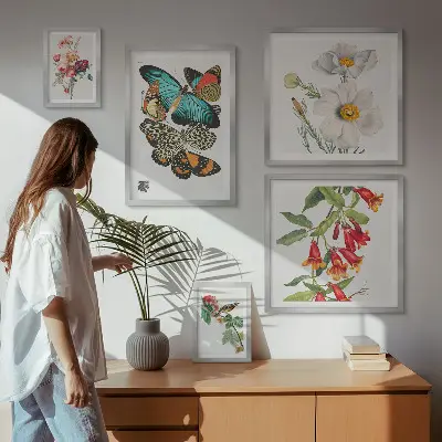 Billedsæt over sofa vintage dekorationer med blomster, sommerfugle og fugle