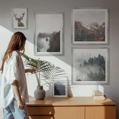 Billedsæt med dyrelivslandskaber til ophængning over sofaen