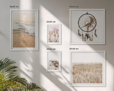 Billedsæt over sofa med naturlige strandlandskaber