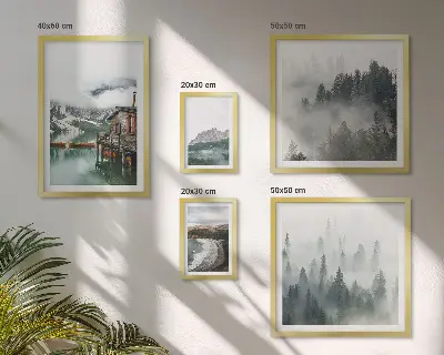 Vægdekoration med bjerglandskab motiv af bjerge, hytter og vand