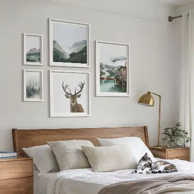 Billedsæt over sofa med bjerglandskaber i naturen
