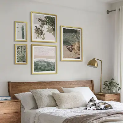 Billedkomposition til væg sommerplanter med vand for afslapning