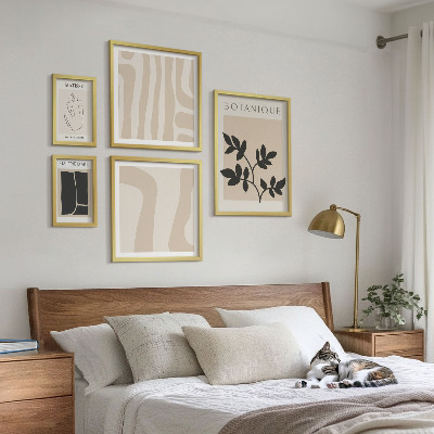 Billedsæt over sofa Stilfuld abstrakt plantegrafik