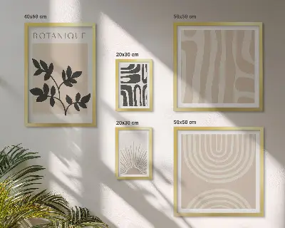 Billedsæt over sofa med stilfulde neutrale plantemotiver