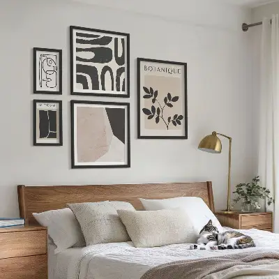 Billedkomposition til væg i stilfuld minimalistisk grafik