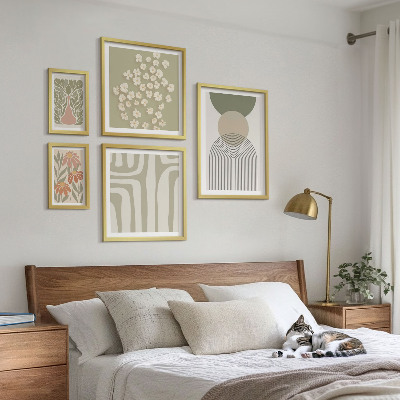 Billedsæt over sofa Stilfuld pastelfarvet plantegrafik