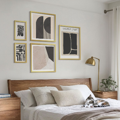 Billedsæt over sofa Stilfuld minimalistisk grafik