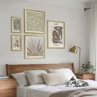 Billedsæt over sofa Stilfuld abstrakt plantegrafik