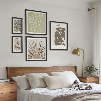 Billedsæt over sofa Stilfuld abstrakt plantegrafik