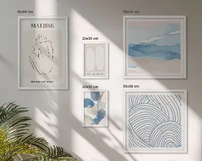 Stilfuld abstrakt naturgrafik billedsæt over sofa