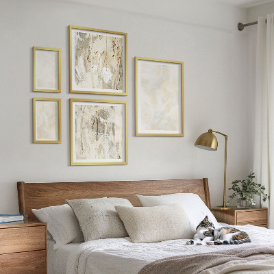 Billedsæt over sofa Lys tekstureret malingdesign
