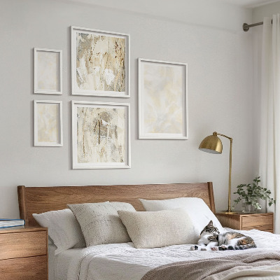 Billedsæt over sofa Lys tekstureret malingdesign
