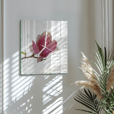Glas ur Magnoliablomst